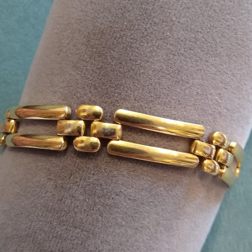 Goldtone Link Bracelet